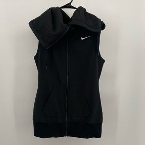 Nike vest size small